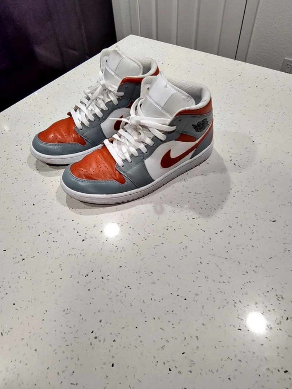 Nike Air Jordan 1 Mid Men's Sneakers US 9 Orange & Gray